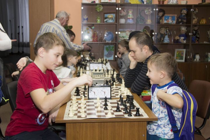Шахматный Марафон в Зеленодольском Центре творчества сплотил семьи