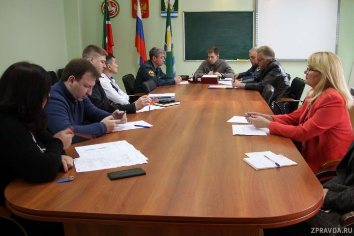 В Зеленодольске вопросы пожарной безопасности обсудили на заседании КЧС