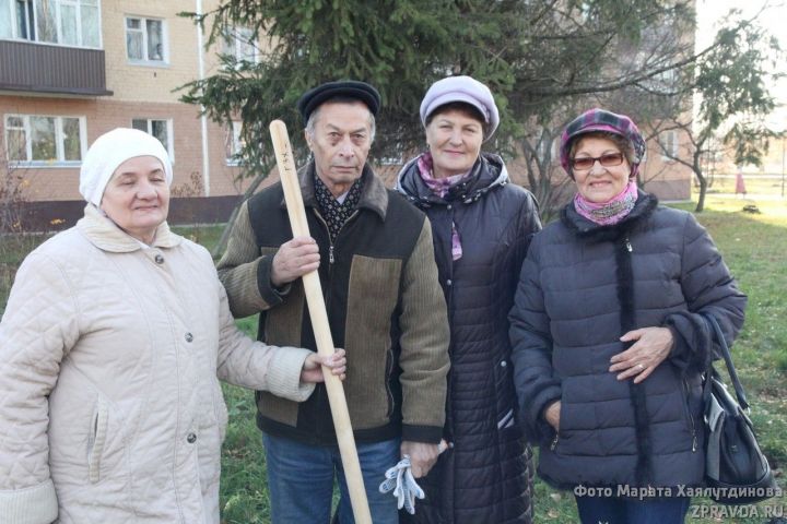 Жители Зеленодольска принял участие в посадке сирени