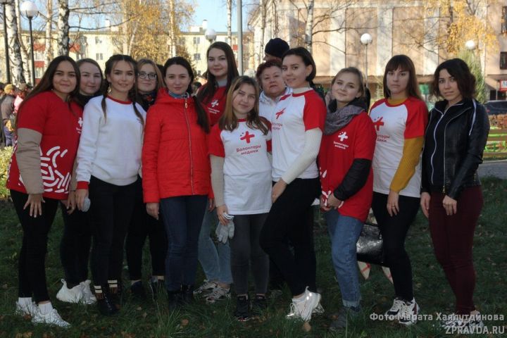 Жители Зеленодольска принял участие в посадке сирени