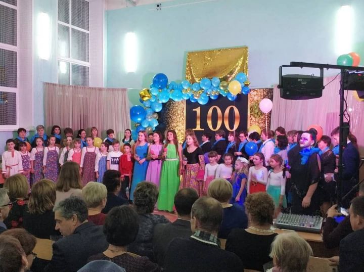 Свияжская школа отметила 100- летний юбилей
