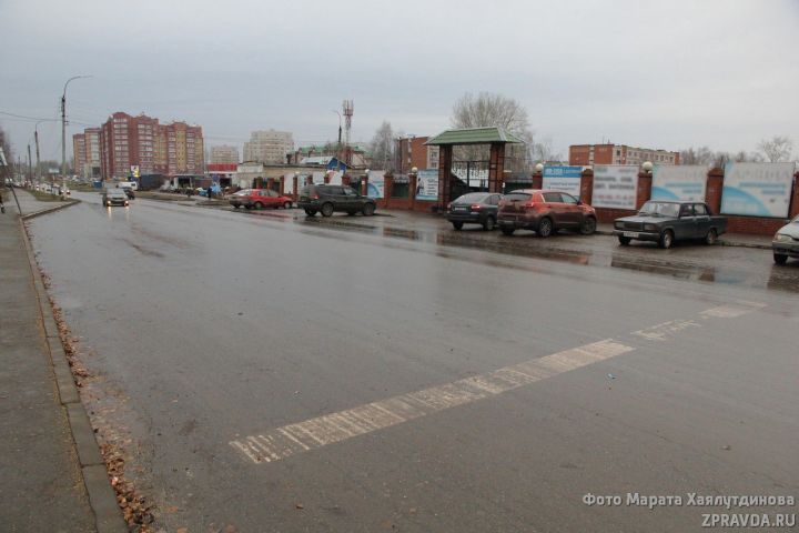 Движение по улице Комарова: Почему пришлось ждать так долго ?