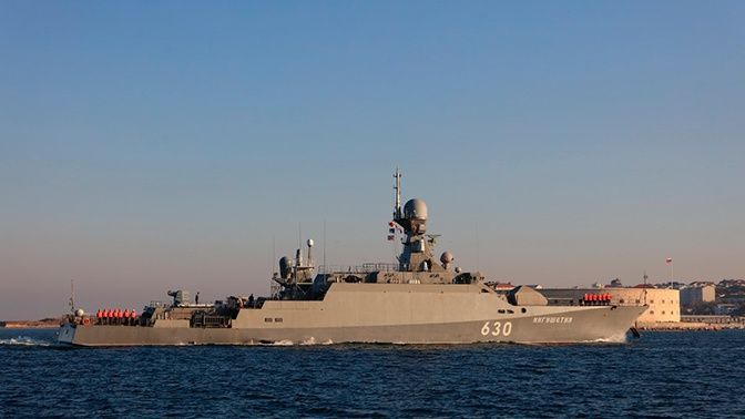 Экипаж корабля «Ингушетия» выполнил артиллерийские стрельбы в Черном море