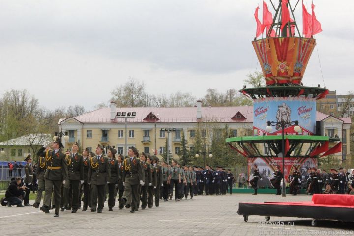 Какое образовательное учреждение откроет парад Победы в Зеленодольске?