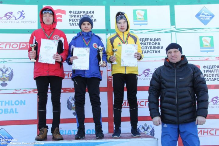 Фото: СК "Маяк". Первенство РТ по лыжным гонкам среди юношей и девушек