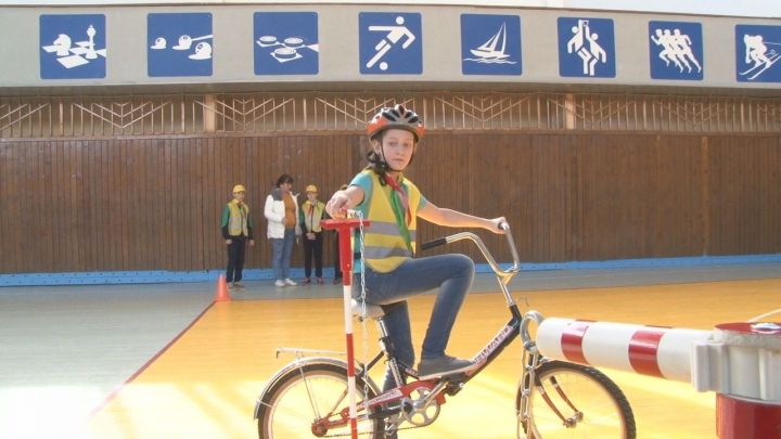 Правила для велосипеда: Конкурс «Безопасное колесо» научил осторожности на дорогах