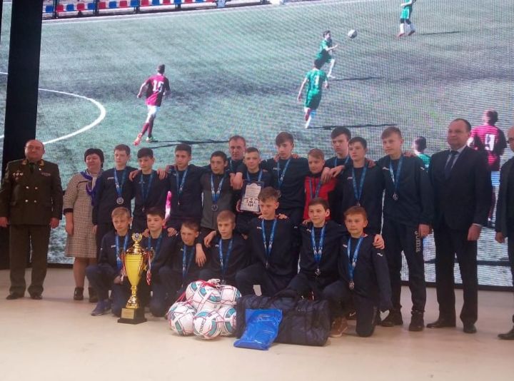 Юные зеленодольские футболисты взяли «серебро» на всероссийском турнире