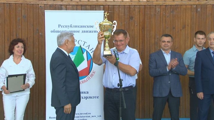 Зеленодольцы выиграли Кубок за первое место в командном зачете по волейболу
