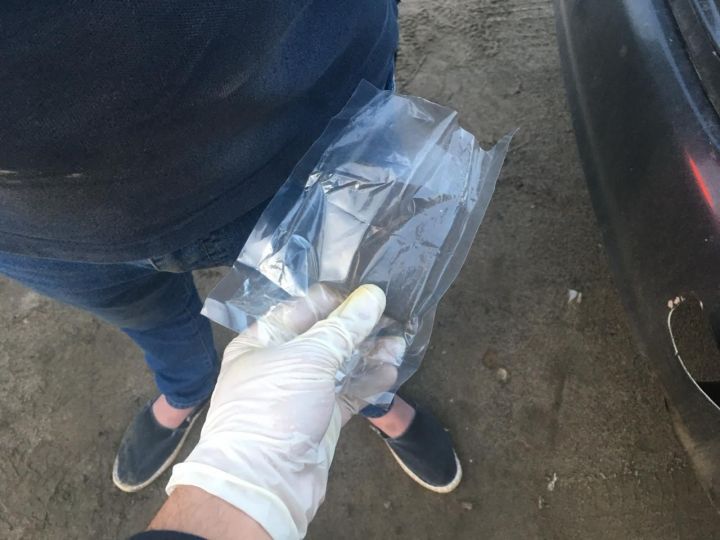 В Зеленодольском районе полицейские изъяли наркотическое вещество у жителя села Осиново