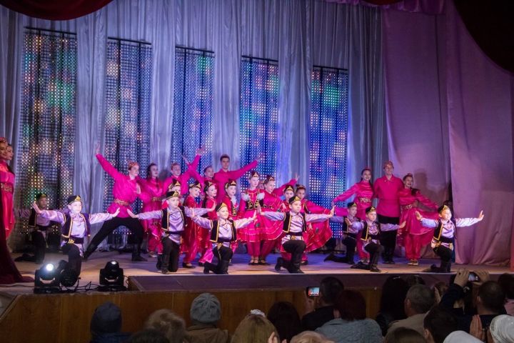 В Осиново состоялся отчетный концерт Народного Ансамбля танца "Алтын"