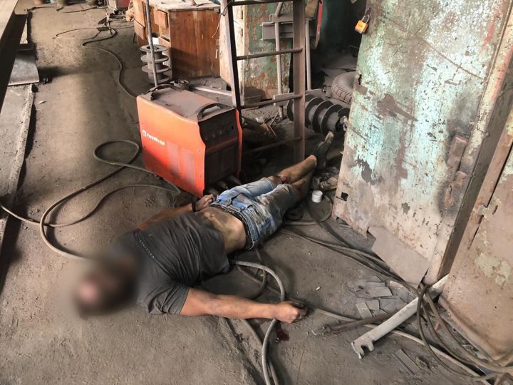 Фотограф погиб от удара током в цеху по производству металлоконструкций