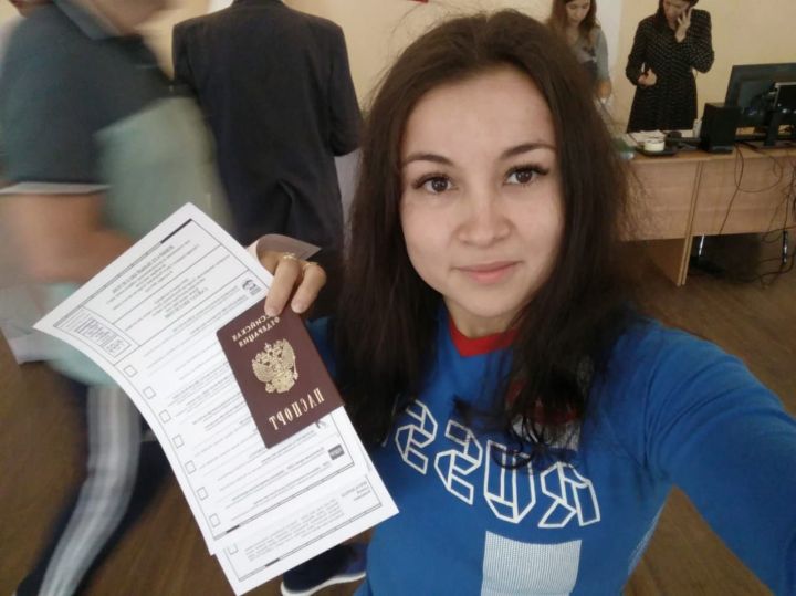 Чемпионка мира по пауэрлифтингу Айгуль Ситдикова голосует за достойное будущее детей