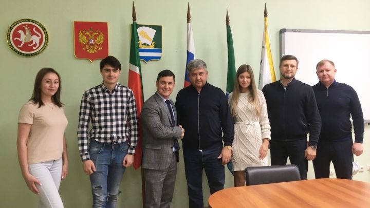 Глава Зеленодольского района Михаил Афанасьев встретился с командой «Like центр Зеленодольск»
