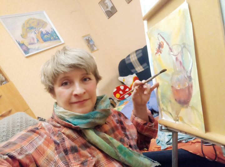 Кинодокументалист Светлана Серова в самоизоляции  рисует натюрморты