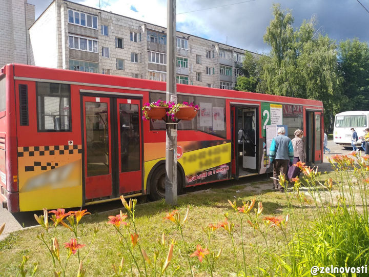Мобильный репортер: В Зеленодольске проголосовать к поправкам можно и в автобусе