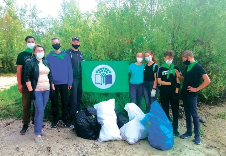 Школа №7 начала ежегодный осенний марафон по санитарной очистке территорий Зеленодольска