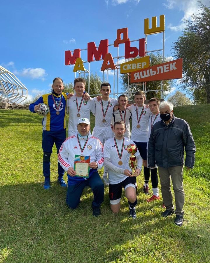 Команда ЗМР заняла 3 место в чемпионате РТ по мини-футболу