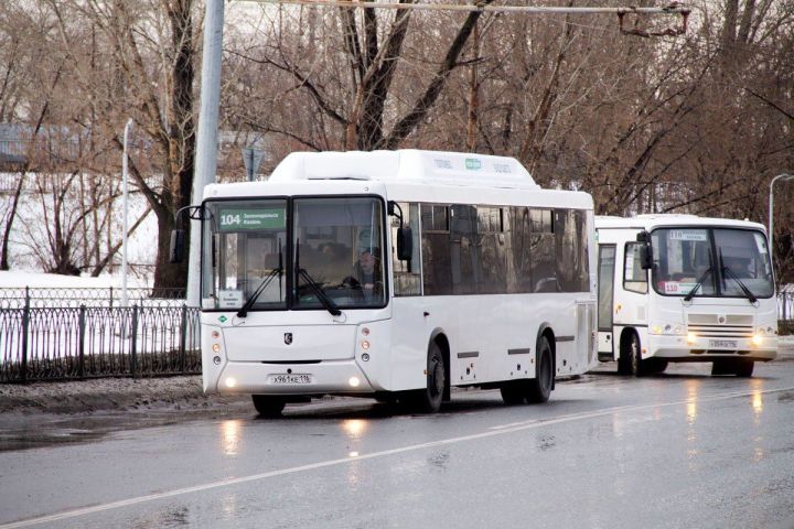 Стоимость проезда автобуса по маршруту Зеленодольск - Казань: Будут ли поднимать цену