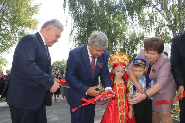 «Умка» встречает умниц посёлка. В Новониколаевском открыли новый детский сад