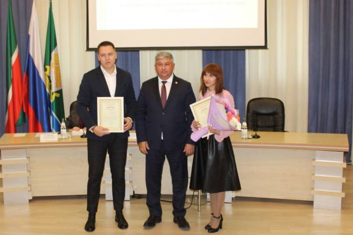 Кого наградили на десятой сессии Совета города Зеленодольска