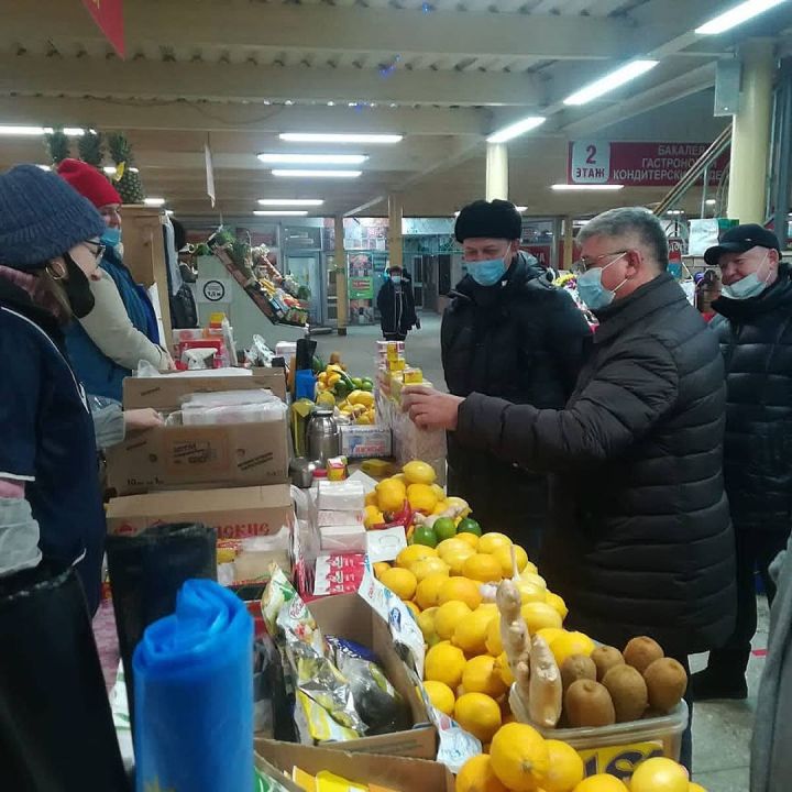 «Продолжит работу в штатном режиме»: в Зеленодольске проверили работу центрального рынка "Дары природы"