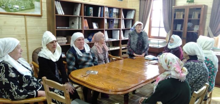 В Малых Ширданах состоялась презентация очередной книги писателя и поэта Ирека Сафина