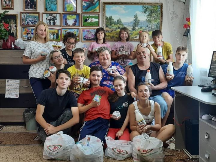 В Зеленодольском районе 38 приемных семей получили подарки от ЗМК