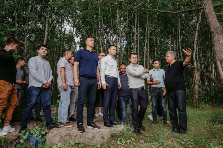 Министр по делам молодежи РТ Дамир Фаттахов в Зеленодольском районе осмотрел лагерь "Чайка"