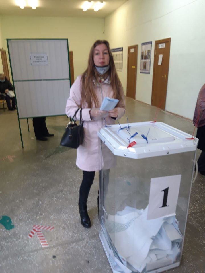 Семейный психолог Юлия Жукова объяснила, зачем она ходит на выборы