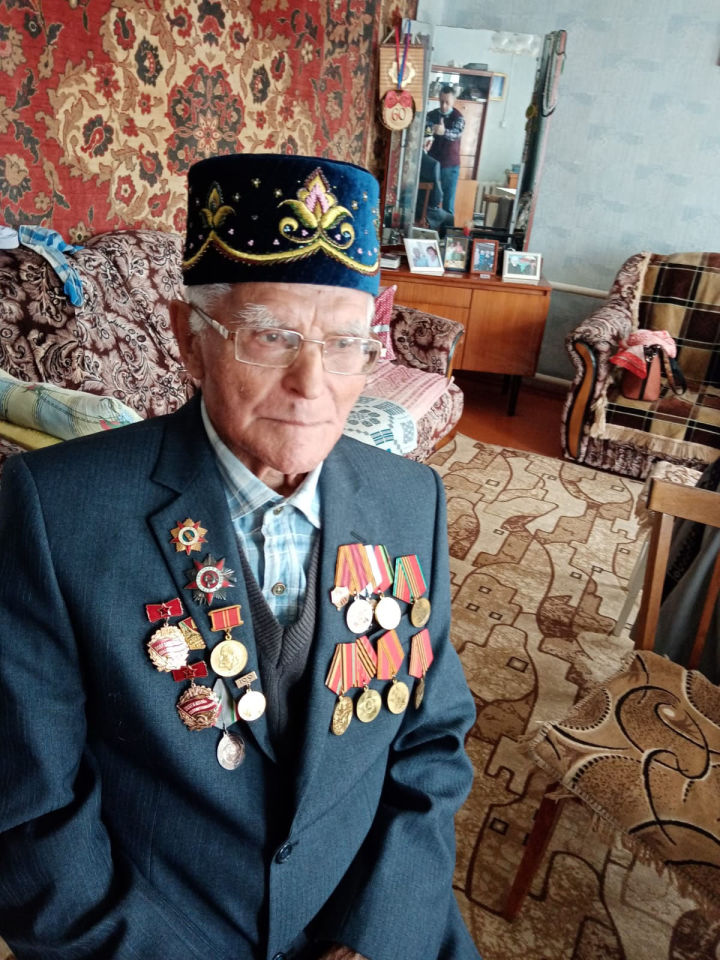 Ветерану Великой Отечественной войны Ибрагиму Шарахтиновичу Валееву исполнилось  95 лет