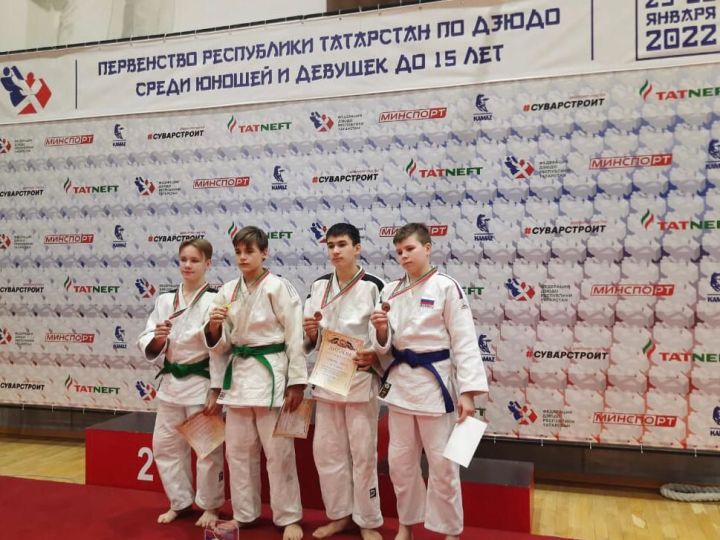 Зеленодольцы завоевали медали в Казани на Первенстве РТ по дзюдо среди юношей и девушек до 15 лет