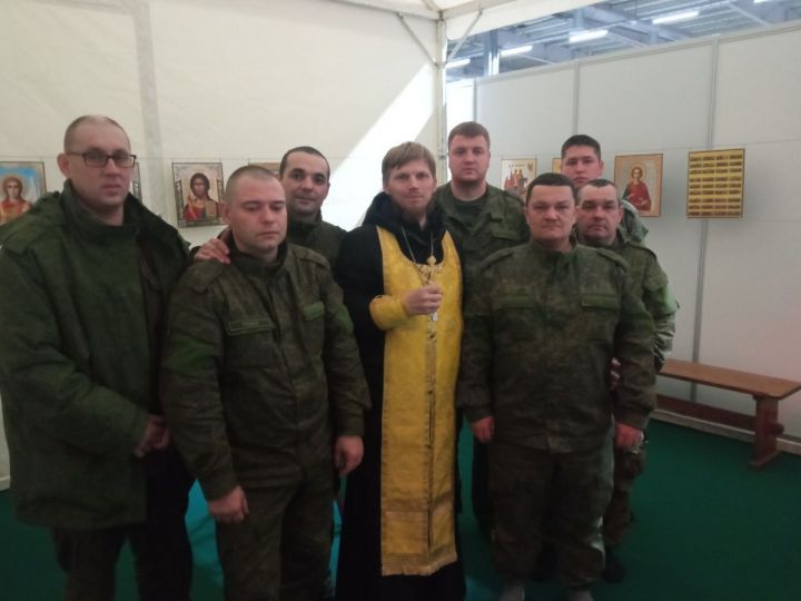 Священник из Зеленодольска отслужил молебен в «Казань-Экспо»
