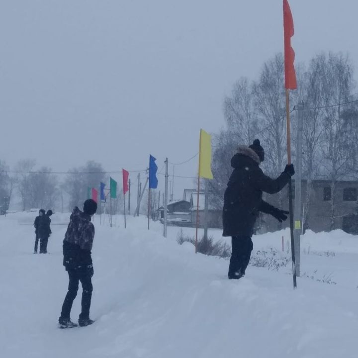 Жители села Большие Яки готовятся к лыжным гонкам, посвященным памяти Олимпийского чемпиона Рината Сафина