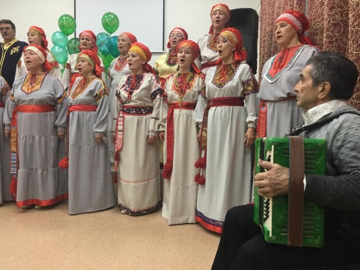 Более 70 зеленодольцев разного возраста занимаются в русском хоре «Русь» и татарском ансамбле «Йолдызым»