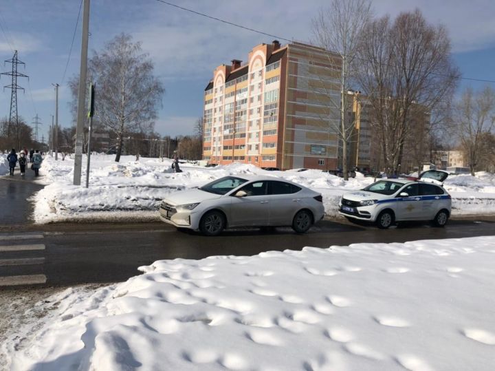 В Зеленодольске водитель на Hyundai совершила наезд на 9-летнюю девочку