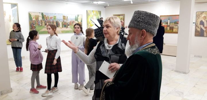 Выставку в честь 1100-летия принятия ислама открыли в Художественной галерее