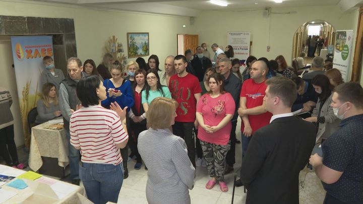 В пункте временного размещения, на базе санатория «Васильевский», прошла ярмарка вакансий для граждан, приехавших из ДНР и ЛНР