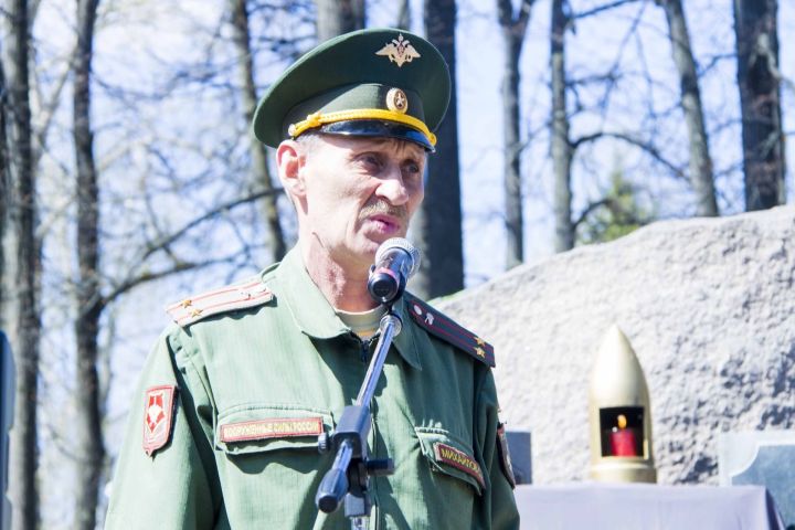 В Парке Победы установили памятную доску зеленодольцам, погибшим в ходе СВО на Украине