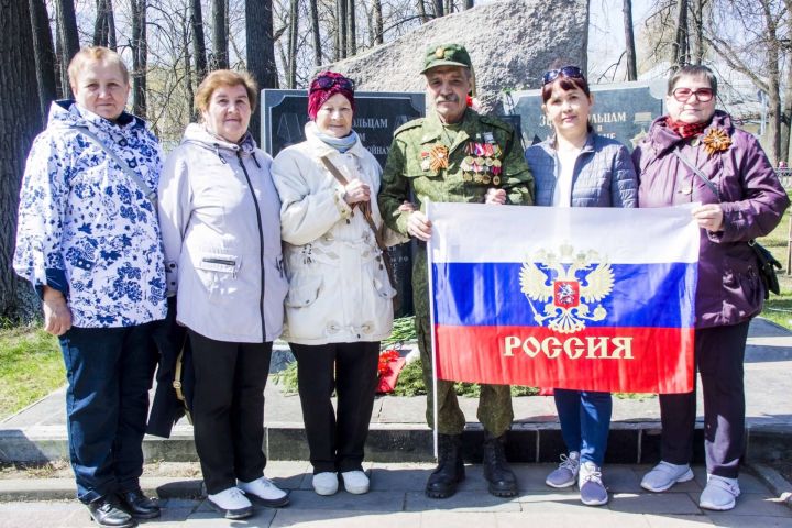 В Парке Победы установили памятную доску зеленодольцам, погибшим в ходе СВО на Украине