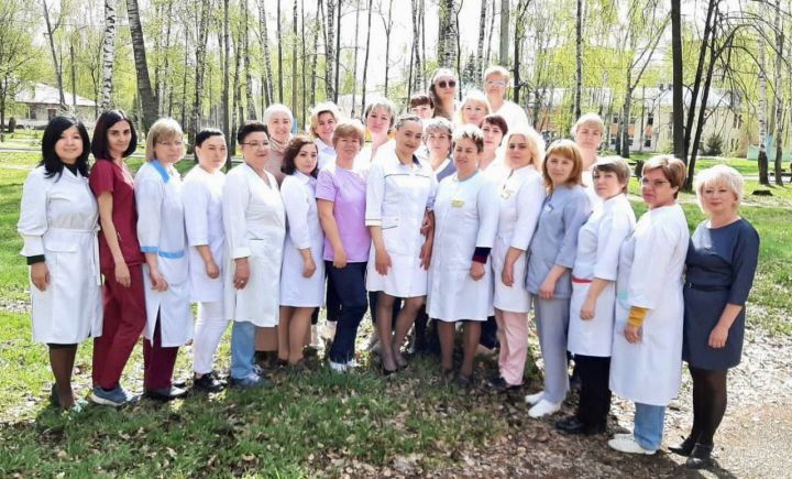 Михаил Афанасьев поздравил работников здравоохранения с профессиональным праздником