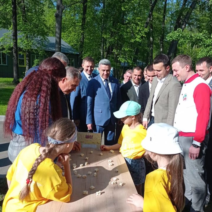 Президент РТ Рустам Минниханов впервые посетил обновленный оздоровительный лагерь "Мирас-Наследие"