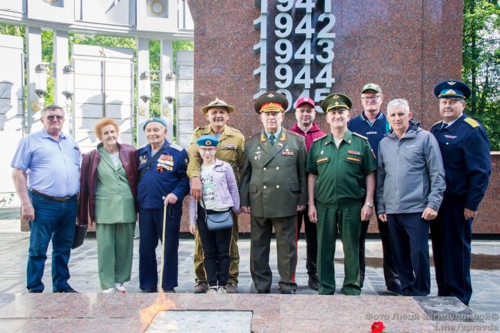 В Зеленодольске прошел традиционный автопробег, посвященный Дню ветеранов боевых действий России