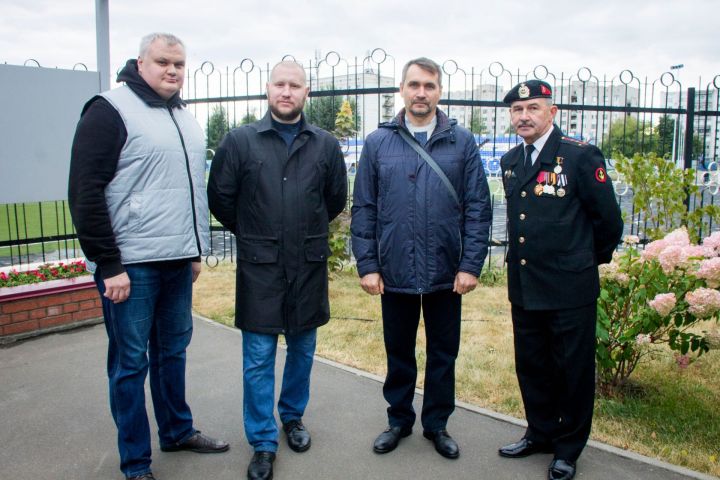 Традиционно на День города в Зеленодольске чествовали жителей и обновили Доску почёта