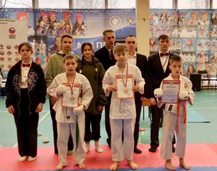 Зеленодольские юные каратисты на турнире в Йошкар-Оле вышли в финал и заняли все призовые места