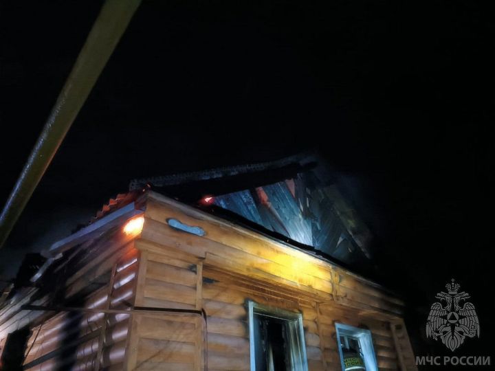 Пожар в Нижних Вязовых закончился гибелью 42-летнего мужчины