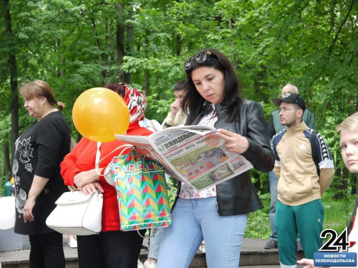 Добрый праздник «Оранжевое настроение» подарили деткам журналисты Информационного Центра «Зелёный Дол»