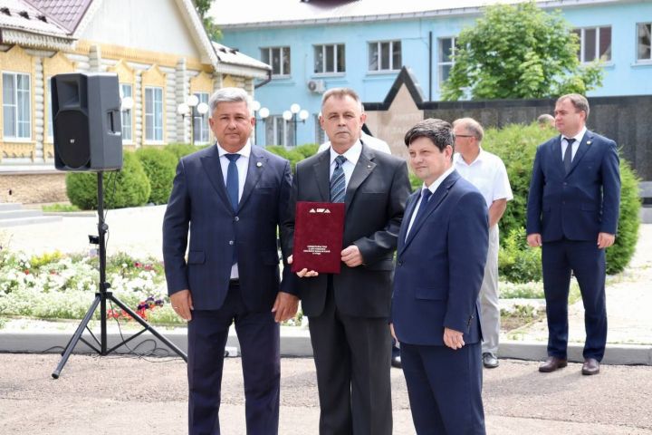 Михаил Афанасьев поздравляет зеленодольцев с днем военно-морского флота