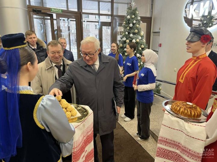 В рамках фестиваля «День молодежи БРИКС в КИУ» торжественно открыли аудиторию БРИКС