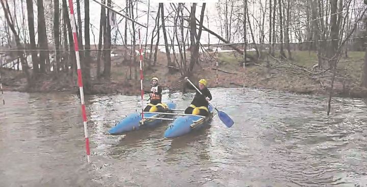 В Зеленодольске прошли первые весенние соревнования на открытой воде
