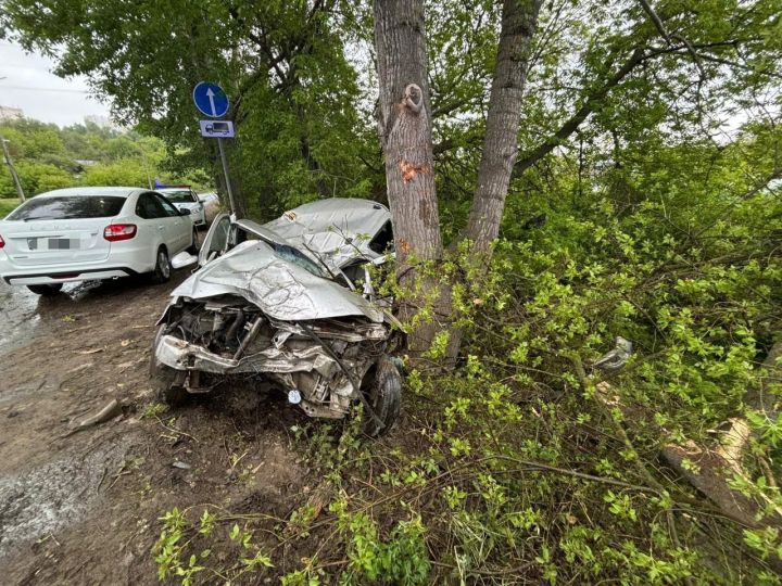 Авария на Волжской: Полиция считает, что угонщик и погибший, один и тот же человек